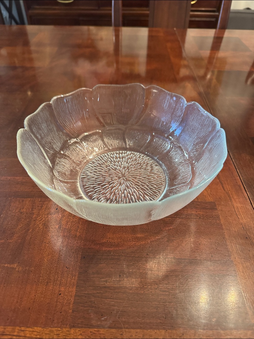 9” Arcoroc Fleur France Glass Serving Bowl Salad Veggie